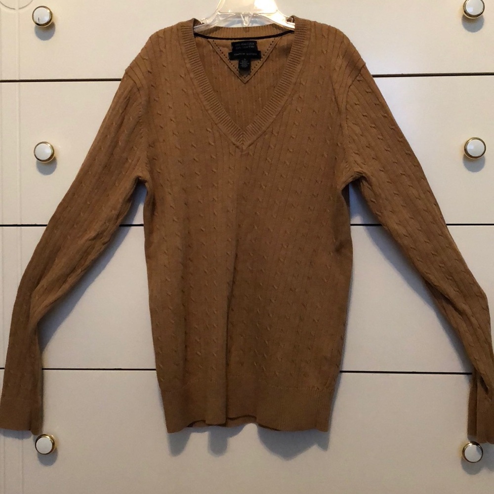 Cableknit sweater